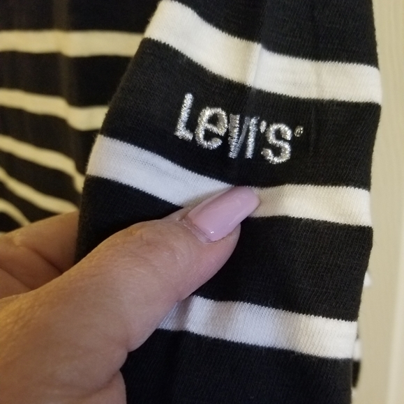 Levi's Trendy Plus Size Cora Sailor T-shirt Size1X NWOT - Picture 3 of 8